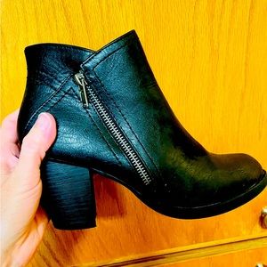 Gently Used Rampage Boots, Size 9, $18